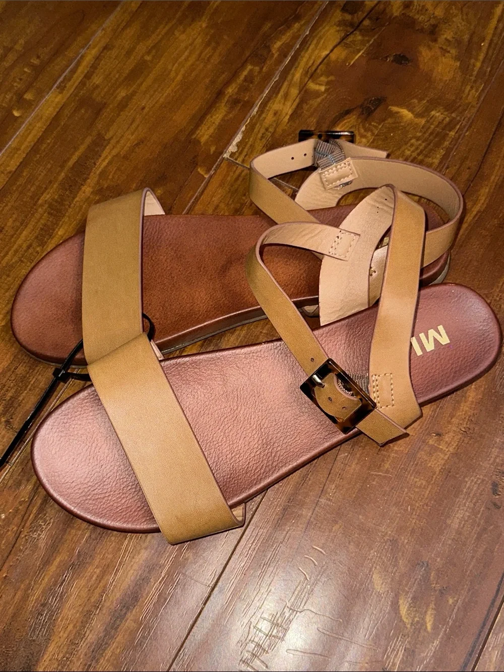 MIA nwot women
